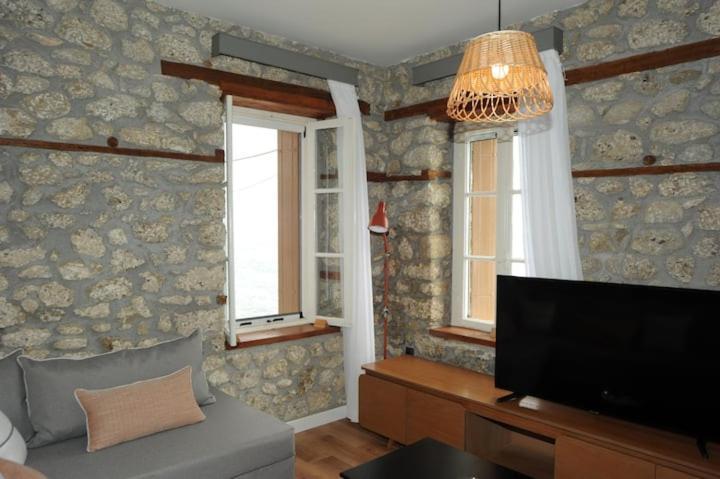 Crecian Water Front Apartment Aigeira Exterior foto